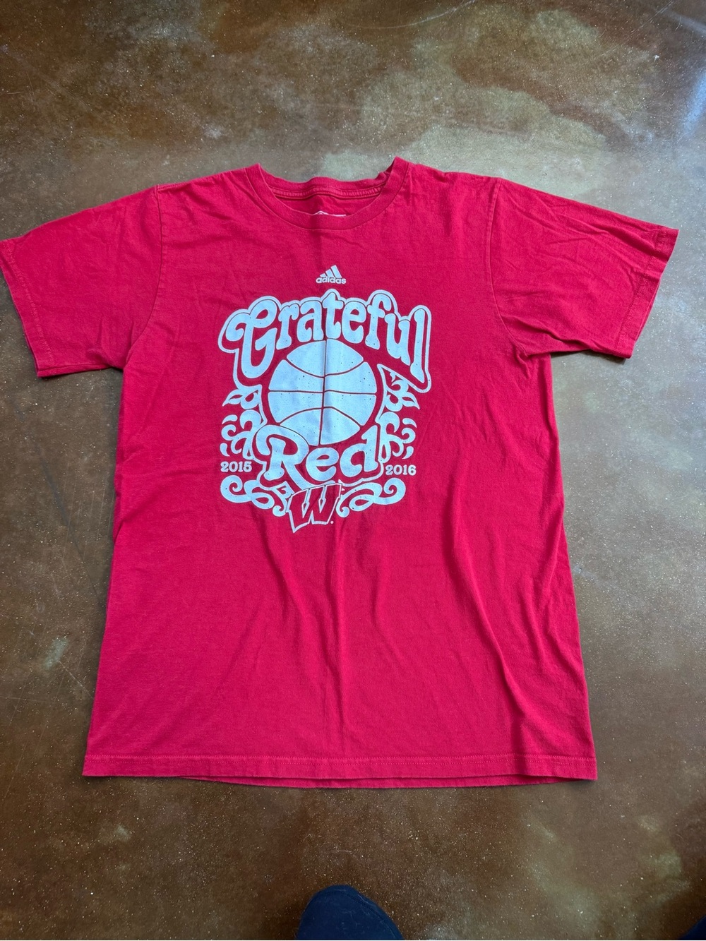 adidas Red 'The Go-To Tee' Graphic Crew Wisconsin Badgers